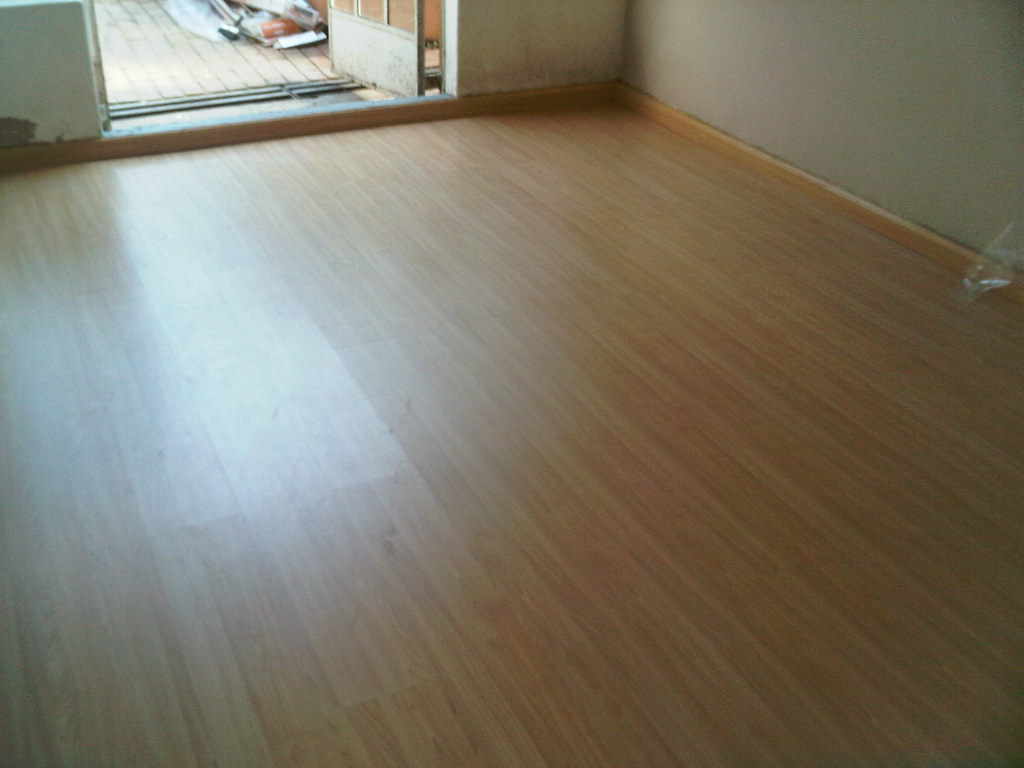 20110112_180500_Android